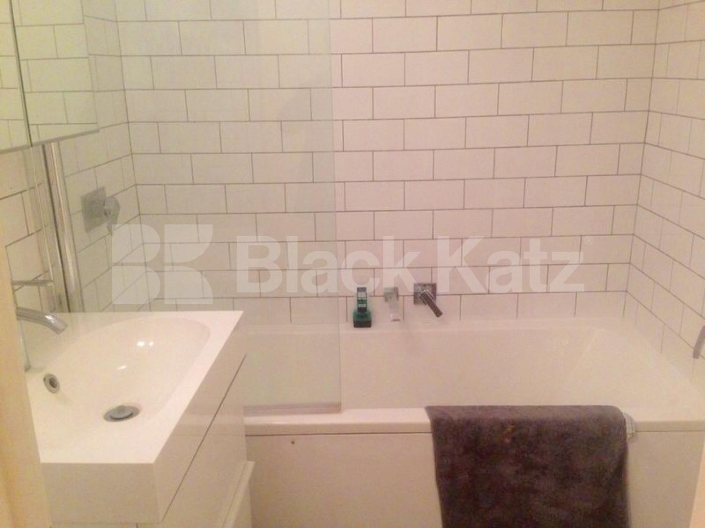 			LET, 2 Bedroom, 1 bath, 1 reception Apartment			 Semley Place, Victoria/Sloane Square